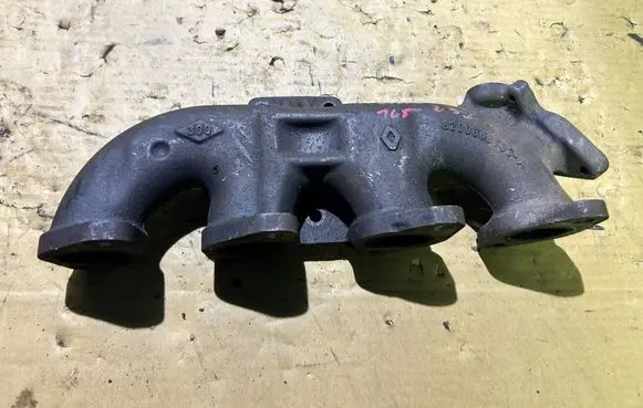 Renault Master III Exhaust manifold 8200868133