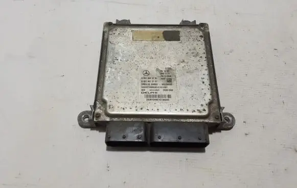 Mercedes-Benz E W212 Engine control unit/module A6519003701