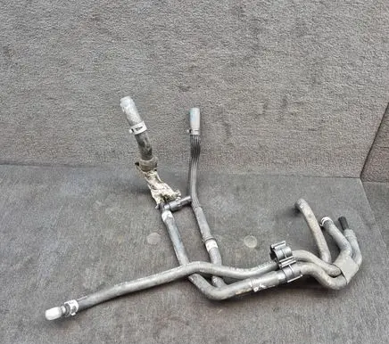 Audi Q7 4L Fuel line/pipe/hose 4L0130307G 059919565