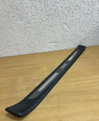 BMW 7 E65 E66 Side skirt rear trim 7051872 F1373