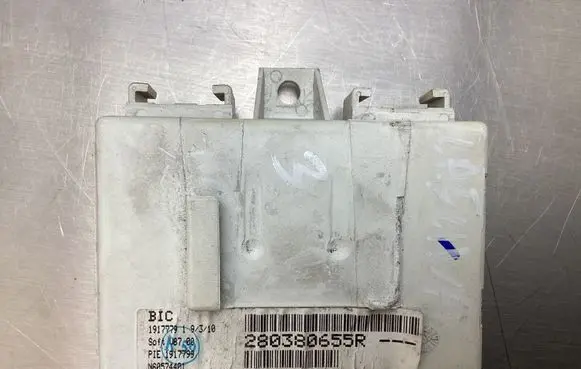 Renault Laguna III GPS navigation control unit/module 1917779 280380655R S01V08700