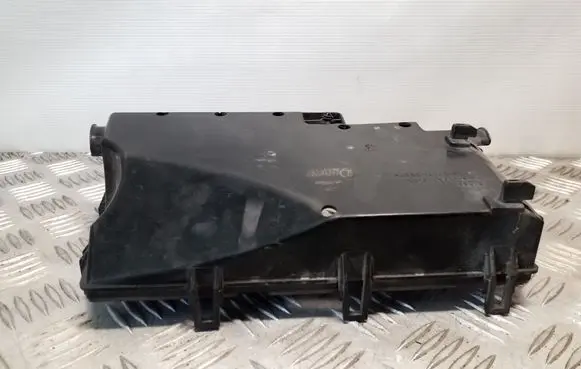 Volvo V40 Fuse box cover AV6T14A142AA
