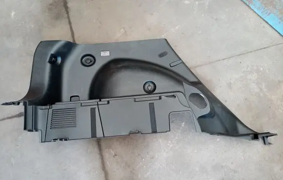 KIA Sportage Trunk/boot lower side trim panel 