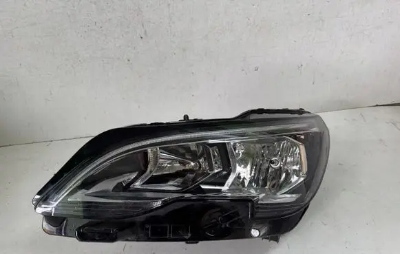 Peugeot 5008 II Headlight/headlamp 9810478180