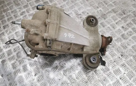 Infiniti Q50 Rear differential
