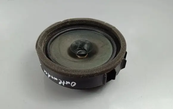 Mitsubishi Outlander Front door speaker 8720A166