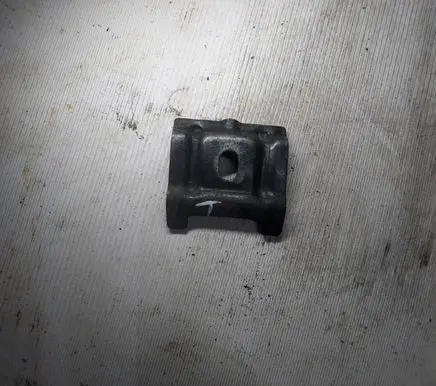 Volkswagen Touran I Battery bracket 