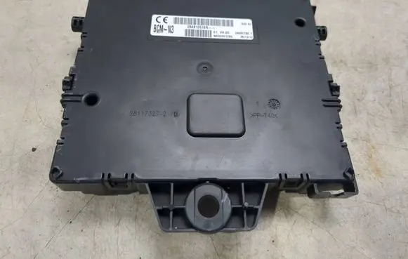 Renault Master III Comfort/convenience module 284B10516R NS00301265 24097301
