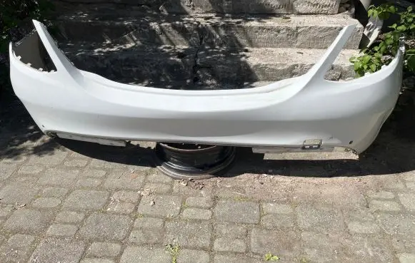 Mercedes-Benz C W205 Front bumper 000127