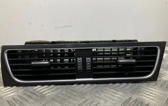 Audi A4 S4 B8 8K Dash center air vent grill 8T2820951D