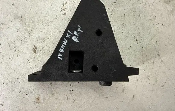 BMW X1 F48 F49 Front bumper support beam 7427682 7414353