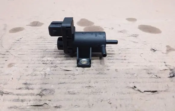 Nissan Qashqai Vacuum valve 8200762162