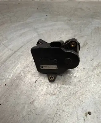 Mercedes-Benz E W211 other engine part A6421500394