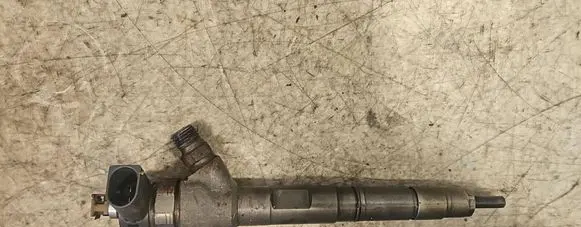 Skoda Octavia Mk2 (1Z) Fuel injector 0986435166