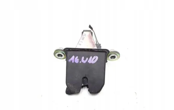 Skoda Octavia Mk2 (1Z) Tailgate/trunk/boot lock/catch/latch 1Z5827501D