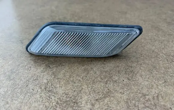 BMW 3 E36 Front fender indicator light 63132493614 2493614