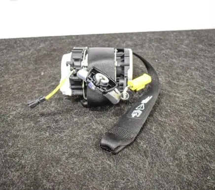 BMW 1 E81 E87 Front seatbelt 34022798F9171976