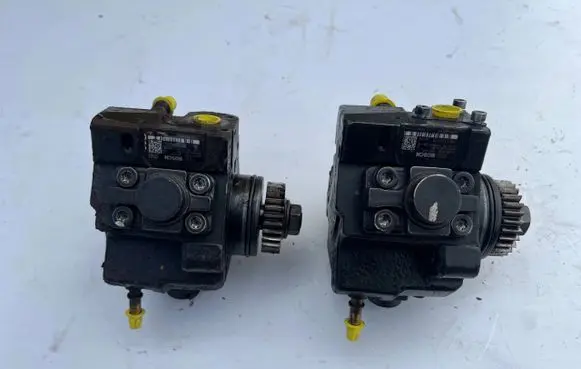 Nissan NV300 Fuel injection high pressure pump