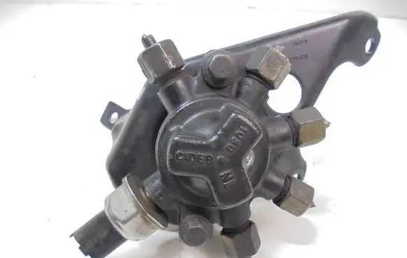 Ford Focus C-MAX Fuel distributor 1S4Q9D280AD
