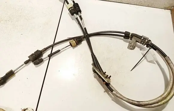 Ford Fiesta Gear shift cable linkage 617047