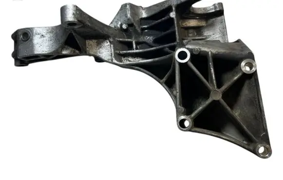 Volkswagen Transporter - Caravelle T4 Generator/alternator bracket 074145169F