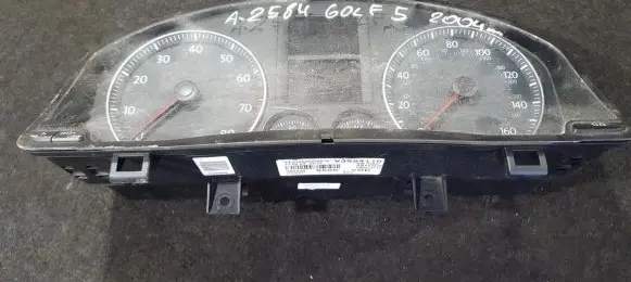 Volkswagen Golf V Speedometer (instrument cluster) 110080246027