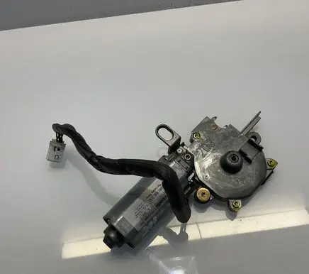 Mercedes-Benz E W211 Sunroof motor/actuator A2038203142 W203W211 2038203142