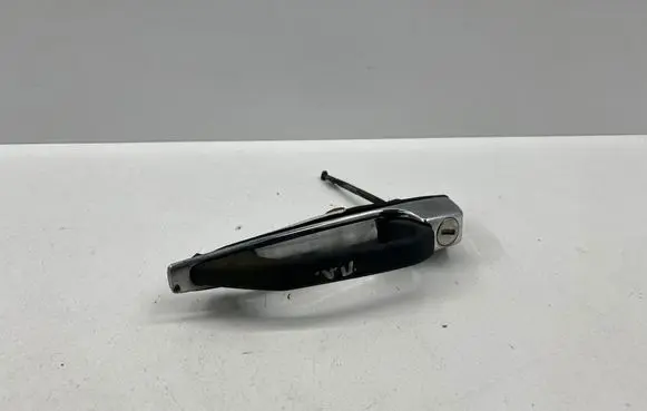 Mercedes-Benz W123 Front door exterior handle