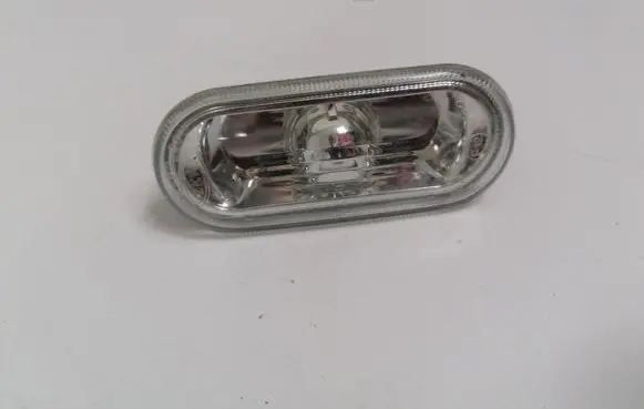 Volkswagen Golf IV Front fender indicator light 1J0949117