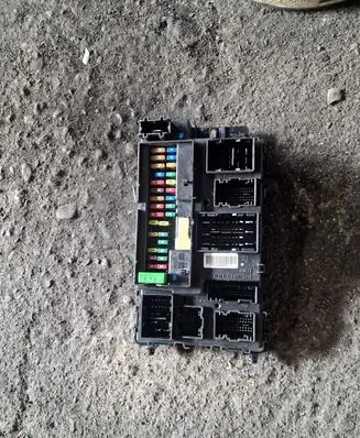 Ford Fusion II Fuse module