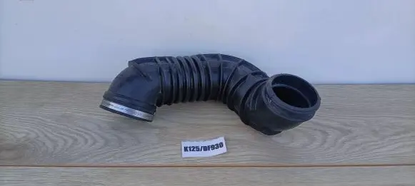 Ford Focus Air intake hose/pipe 98AD-9R504-AD