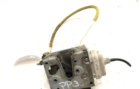 Audi A3 S3 8L Front door lock