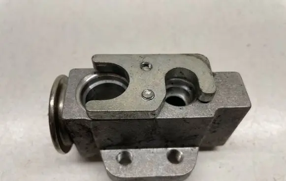 Audi Q5 SQ5 Air conditioning (A/C) expansion valve Y7556002
