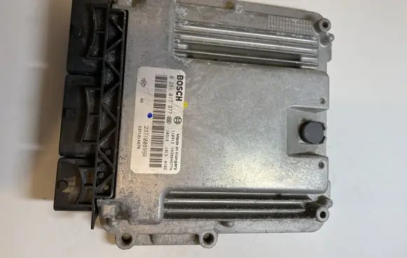 Renault Master III Engine control unit/module 0281017977