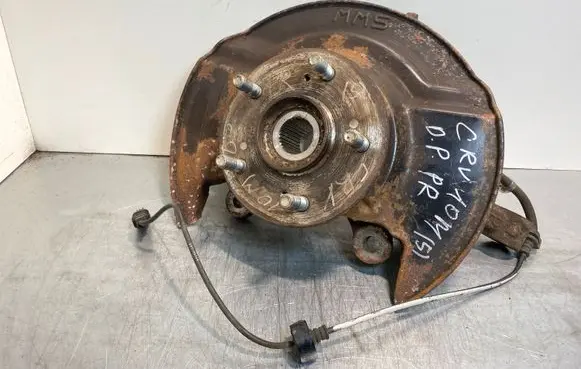 Honda CR-V Front wheel hub