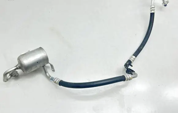 KIA EV6 Air conditioning (A/C) pipe/hose 97762CV560 97762CV580