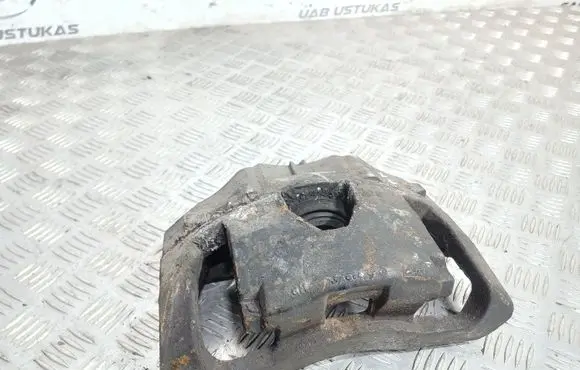 Volvo XC90 Front brake caliper