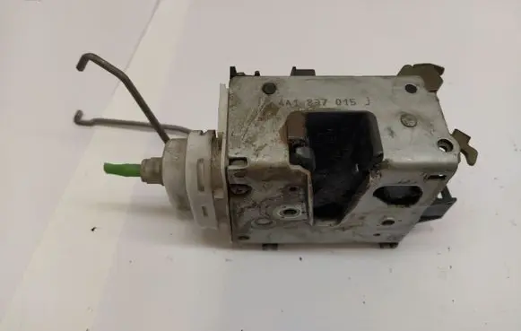Audi A6 S6 C4 4A Front door lock 4A1837015J 4D0173A
