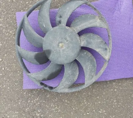 Renault Master II Electric radiator cooling fan 989846B