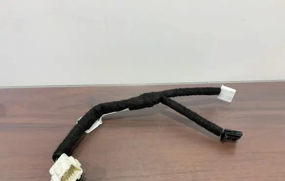 Subaru Ascent Front door wiring loom 81870XC10A