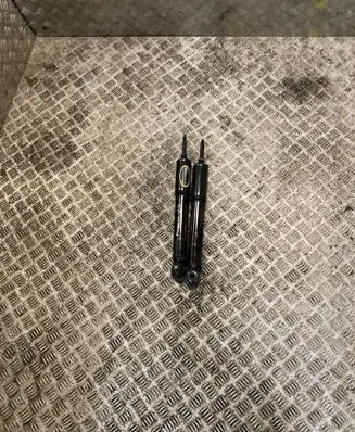 Nissan Murano Z50 Rear shock absorber/damper 56210CB026