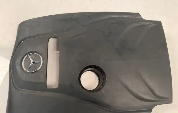 Mercedes-Benz C W205 Engine cover (trim) A2740106707