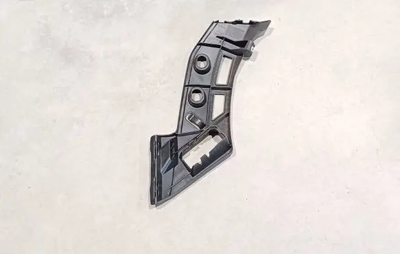 Skoda Enyaq iV Front bumper mounting bracket 5LA807178