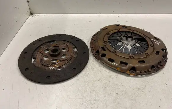 Volkswagen Golf III Clutch pressure plate 