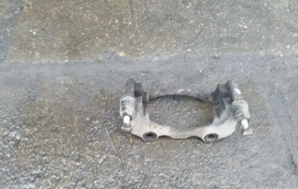 Volkswagen PASSAT B4 Front Brake Caliper Pad/Carrier 