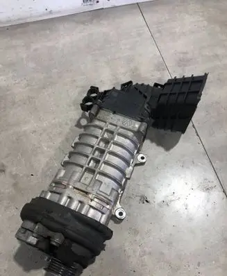 Volkswagen PASSAT B7 Supercharger 03C276