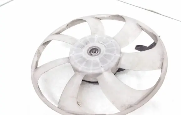 Toyota Auris E180 Electric radiator cooling fan 163630T090 1680001020