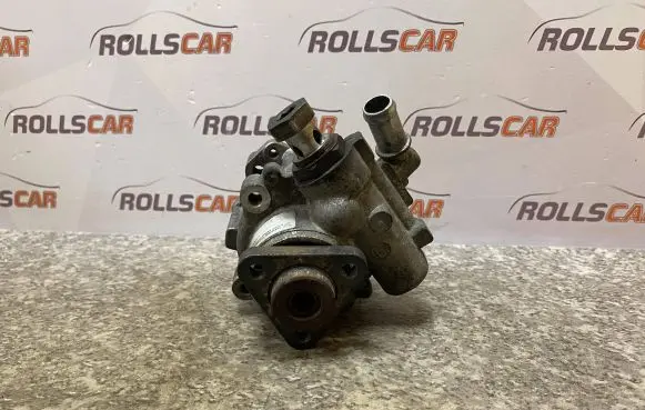 Audi A4 S4 B7 8E 8H Power steering pump 91128