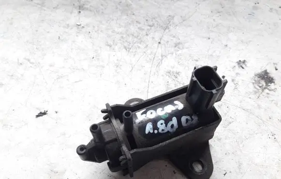 Ford Focus Vacuum valve 