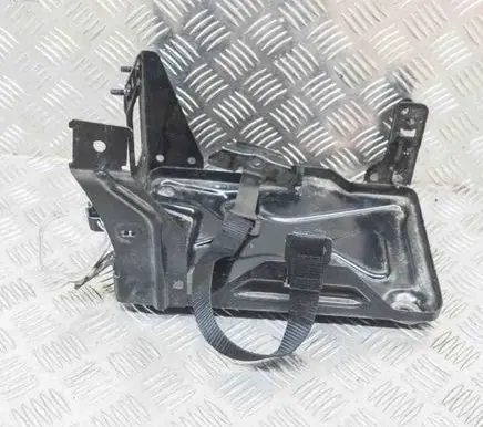 Fiat 500X Battery box tray 